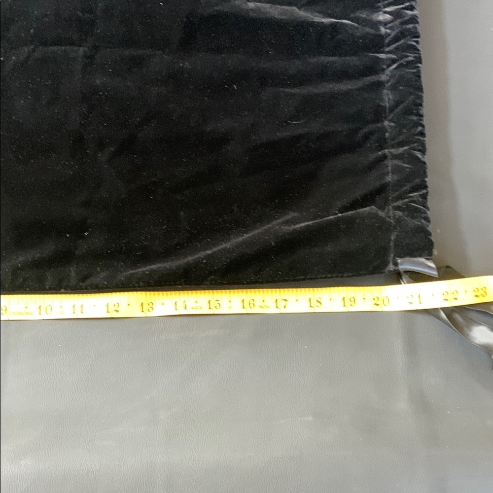 FENTY x PUMA Rihanna Black Velvet Drawstring Dust Bag Pouch Travel Storage - Picture 6 of 9